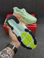 Nike Vomero 18 | Grade 1:1 - Image 5