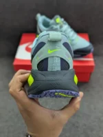 Nike Vomero 18 | Grade 1:1 - Image 4
